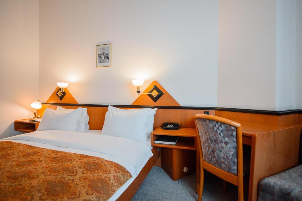 Hotel Kazakhstan Express